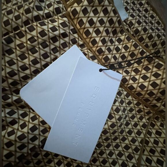 EQUIPMENT ALLETTE SILK TROUSER IN BUFF MULTI, Size 0, New with Tag MSRP $350 - Picture 9 of 11